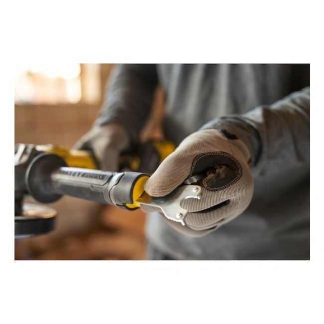 Stanley SFMCG710M1T-QW angle grinder 12.5 cm 8500 RPM 800 W 1.84 kg