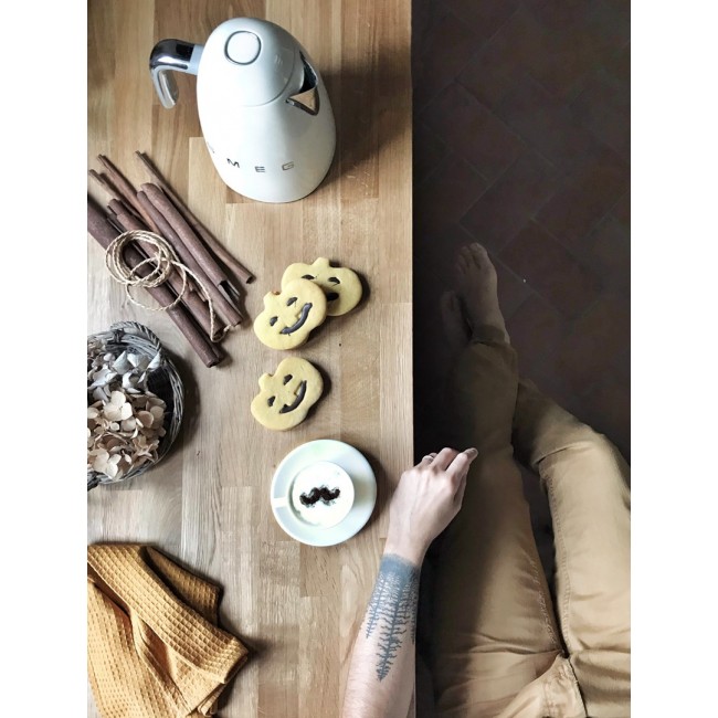 Smeg 50's Style Kettles KLF03CREU Cream