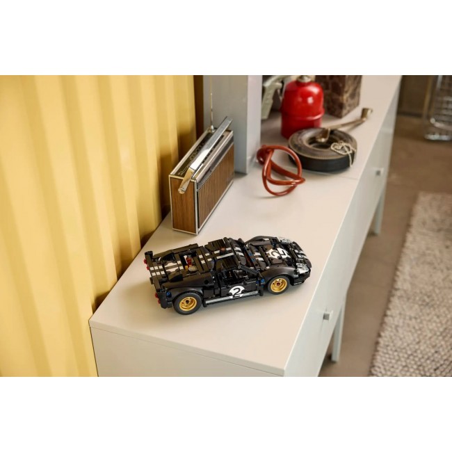 LEGO TECHNIC 42223 1966 Ford GT40 MKII Race Car