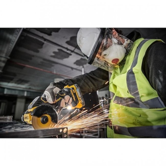 DEWALT PRZECINARKA 18V 76mm 2x1.7Ah POWERSTACK DCS438E2T