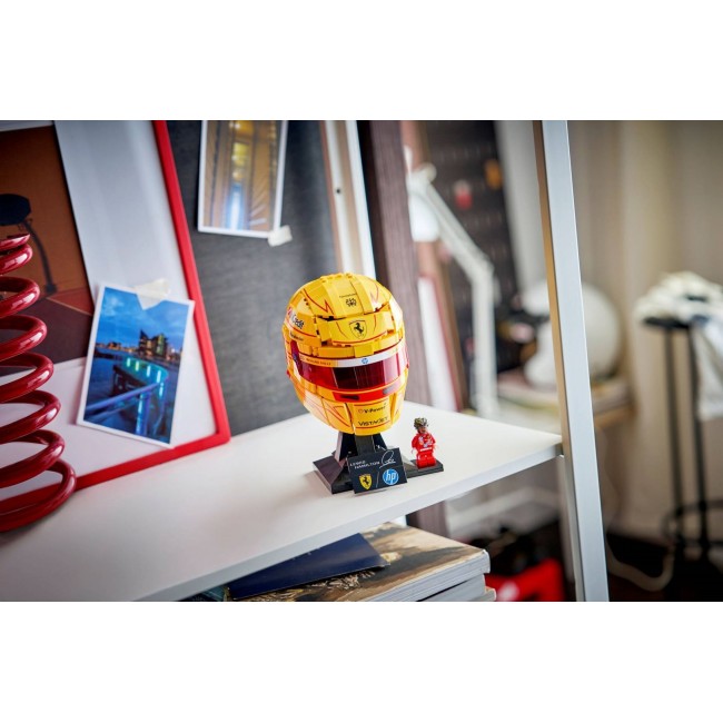 LEGO EDITIONS 43022 Scuderia Ferrari HP Lewis Hamilton Helmet