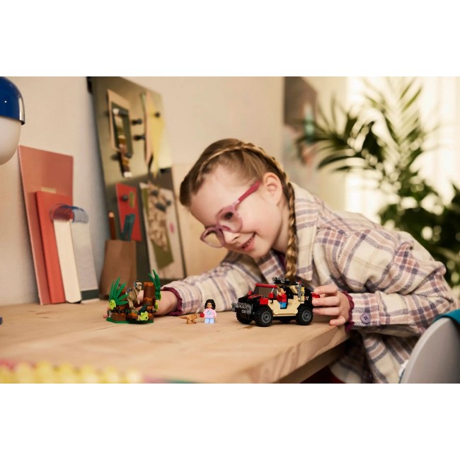 LEGO JURASSIC WORLD 76972 Raptor Off-Road Escape LEGO JURASSIC WORLD 76972 Raptor Off-Road Escape