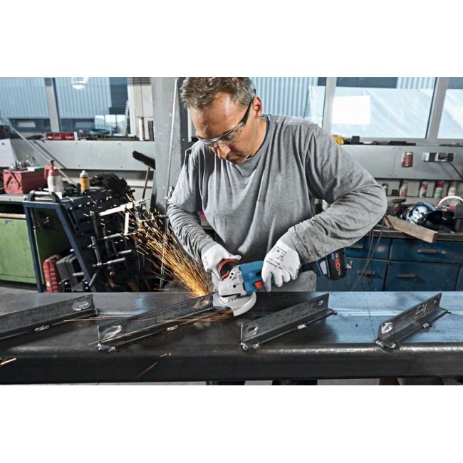 Bosch GWS 18V-15 C Professional angle grinder 12.5 cm 9800 RPM 2.2 kg Bosch GWS 18V-15 C Professional angle grinder 12.5 cm 9800 RPM 2.2 kg