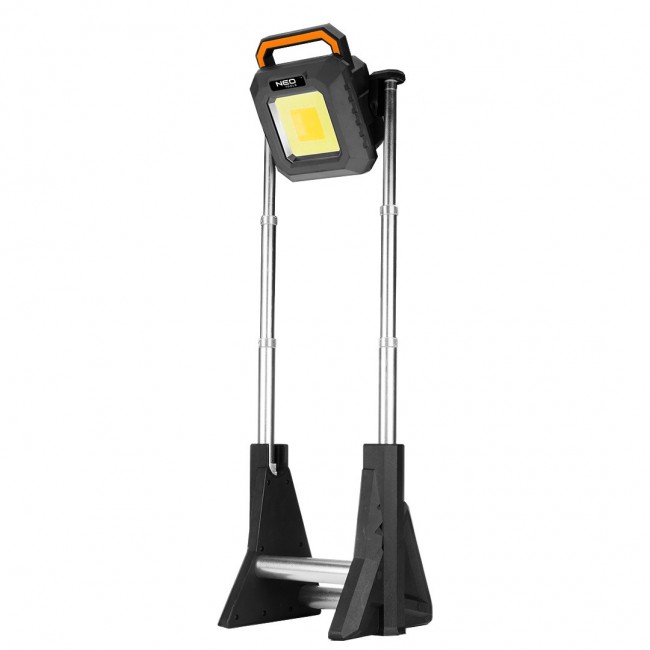 Telescopic Floodlight 3000 lm Telescopic Floodlight 3000 lm