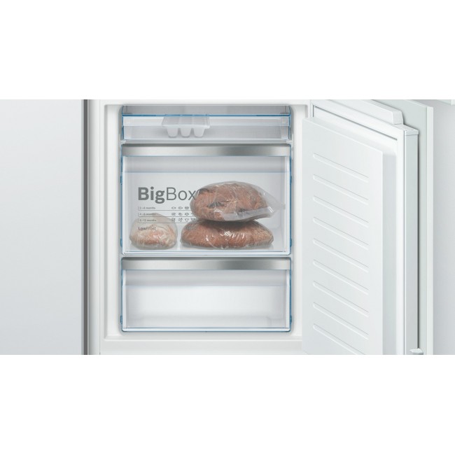 Bosch Serie 6 KIS86AFE0 fridge-freezer Built-in 266 L E Bosch Serie 6 KIS86AFE0 fridge-freezer Built-in 266 L E
