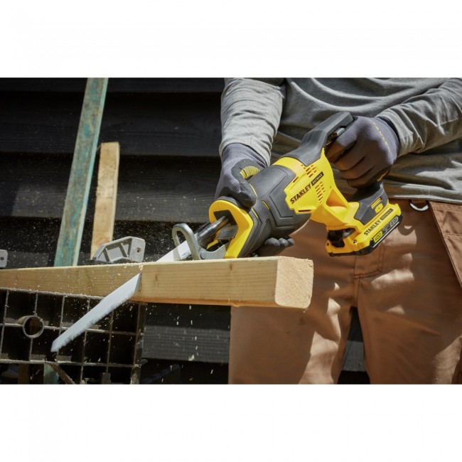 Stanley SFMCS300B-XJ reciprocating saw