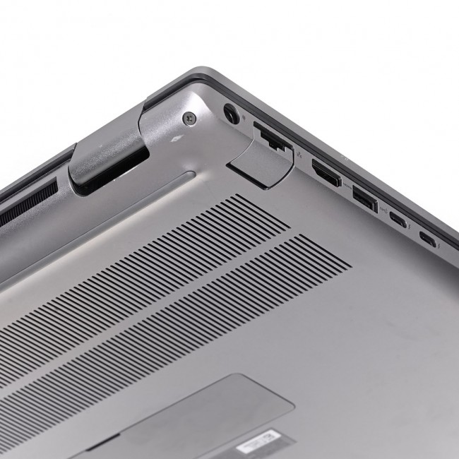 DELL PRECISION 7670 i7-12850HX 64GB 512SSD 16