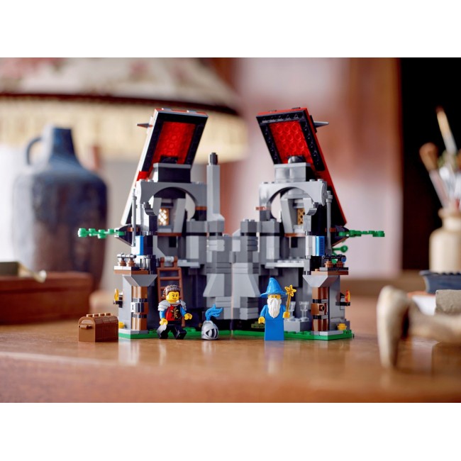 LEGO 40601 Majisto s Magical Workshop LEGO 40601 Majisto s Magical Workshop