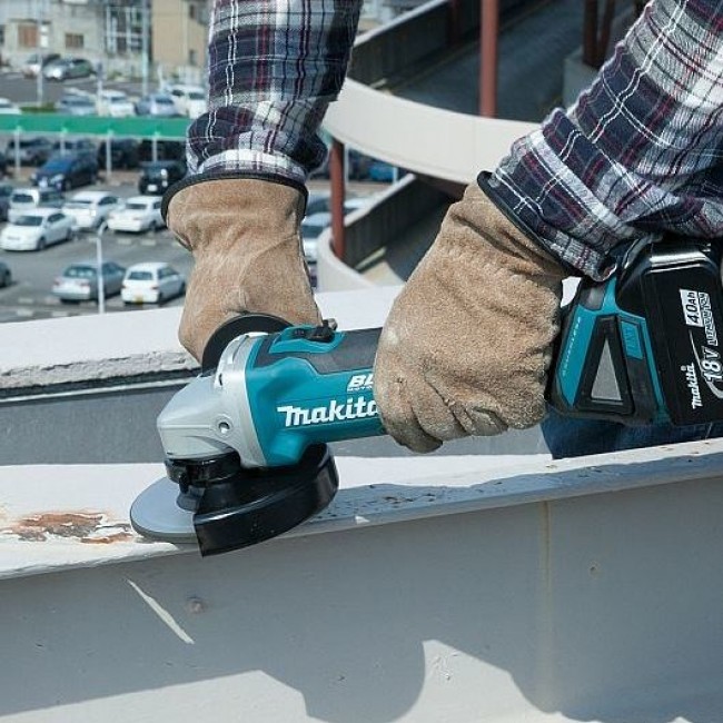 Makita DGA504Z Cordless angle grinder 125mm Li-ion LXT 18V, without battery