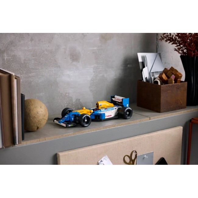 LEGO ICONS 10353 Williams Racing FW14B & Nigel Mansell LEGO ICONS 10353 Williams Racing FW14B & Nigel Mansell