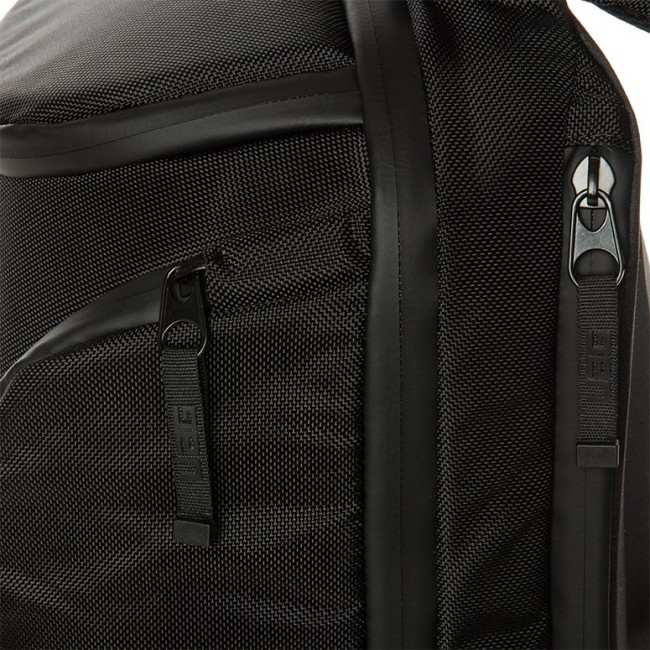 Urban Armor Gear Standard Issue backpack Casual backpack Black
