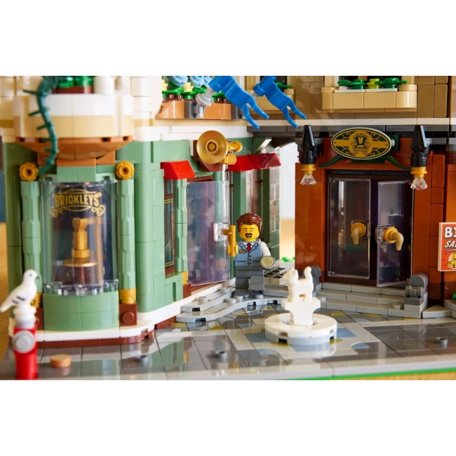 LEGO ICONS 11371 Shopping Street