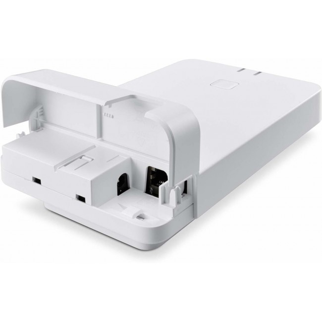 Gigaset N670 IP Pro DECT base station White