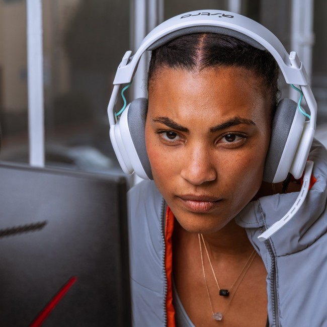 Logitech G A10 Headset Wired Head-band Gaming White Logitech G A10 Headset Wired Head-band Gaming White