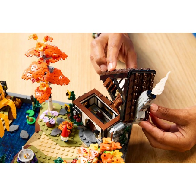 LEGO ICONS 11372 Autumn Cottage Garden