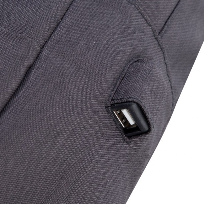 Rivacase 7563BKMOUSE laptop case 39.6 cm (15.6