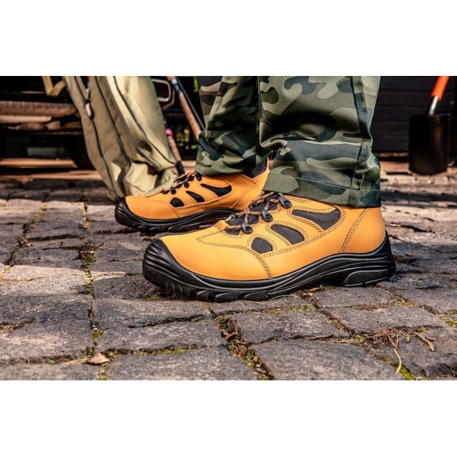 NEO tools 82-124 safety footwear