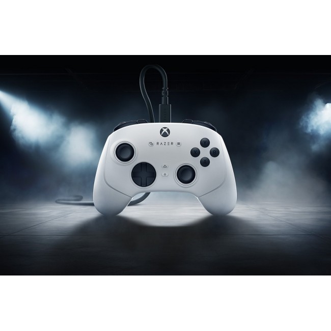 Razer Wolverine V3 Tournament Edition White USB Gamepad Analogue PC, Xbox Series S, Xbox Series X Razer Wolverine V3 Tournament Edition White USB Gamepad Analogue PC, Xbox Series S, Xbox Series X