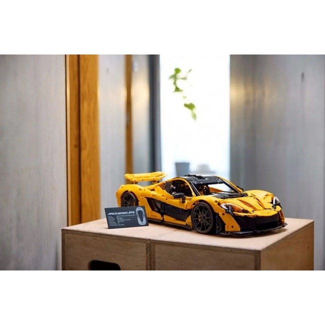 LEGO TECHNIC 42172 McLaren P1 LEGO TECHNIC 42172 McLaren P1