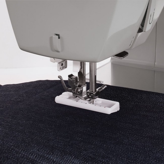 Sewing machine | Singer | SMC 4411 | Number of stitches 11 | Silver