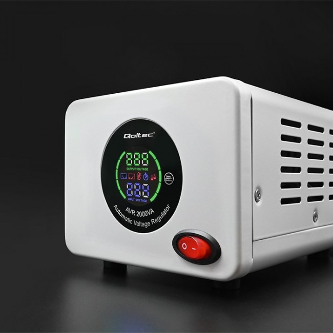 Qoltec 50724 Automatic Voltage Stabilizer AVR 2000VA
