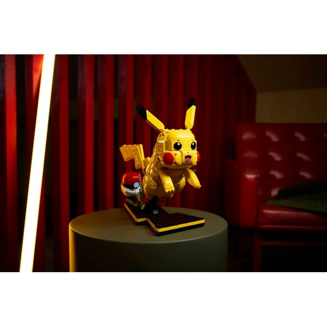 LEGO POK MON 72152 Pikachu and Pok ball