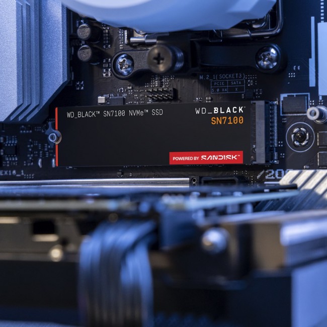 Western Digital Black WD_BLACK SN7100 NVMe SSD POWERED BY SANDISK 4 TB
