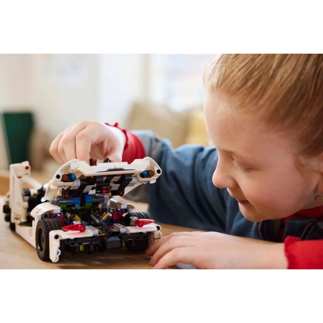 LEGO TECHNIC 42184 Koenigsegg Jesko Absolut Hypercar LEGO TECHNIC 42184 Koenigsegg Jesko Absolut Hypercar