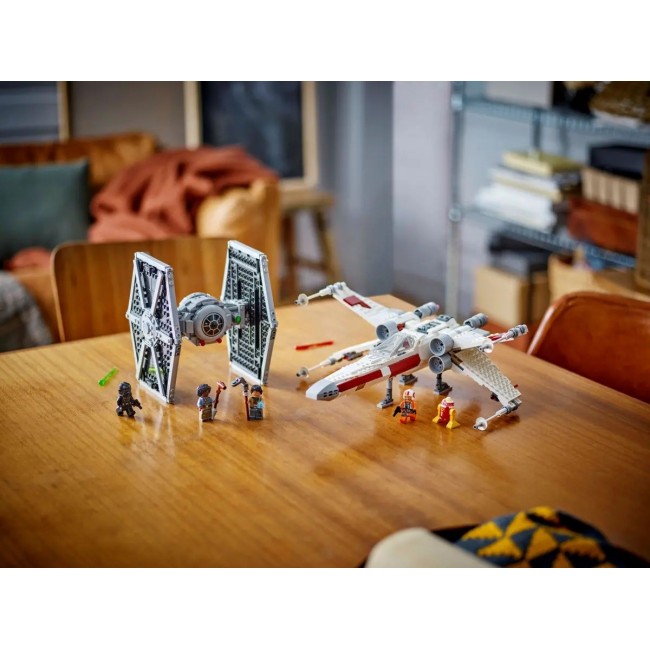 LEGO STAR WARS 75393 TIE Fighter & X-Wing Mash-up