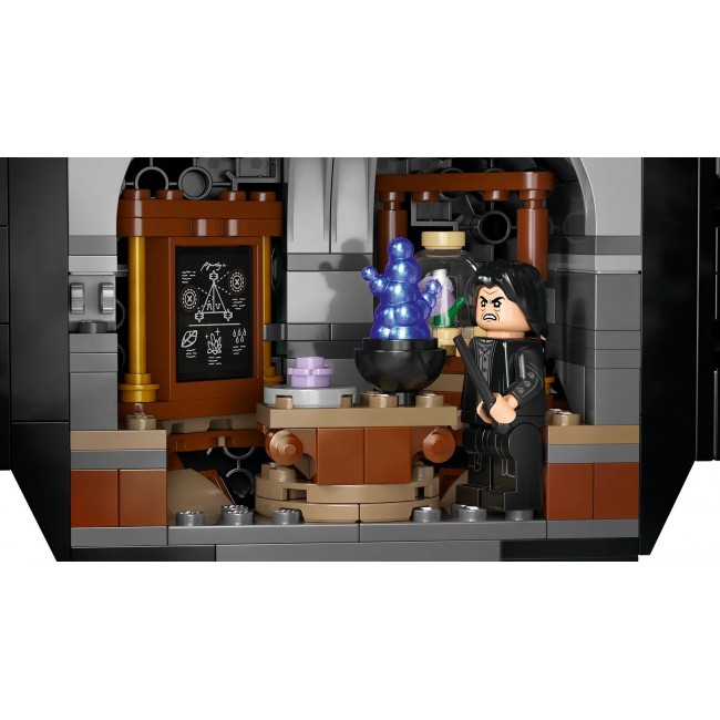 LEGO HARRY POTTER 76464 Cauldron: Secret Potions Classroom
