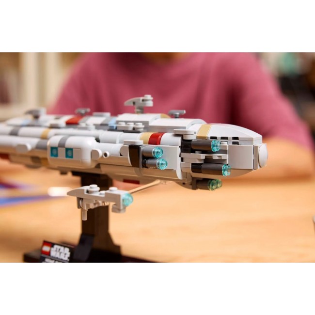 LEGO STAR WARS 75405 Home One Starcruiser