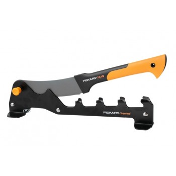 KINDLING MAKER WALL-MOUNTED FISKARS