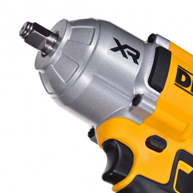 Impact wrench without battery and charger 18V DCF900NT DEWALT Impact wrench without battery and charger 18V DCF900NT DEWALT