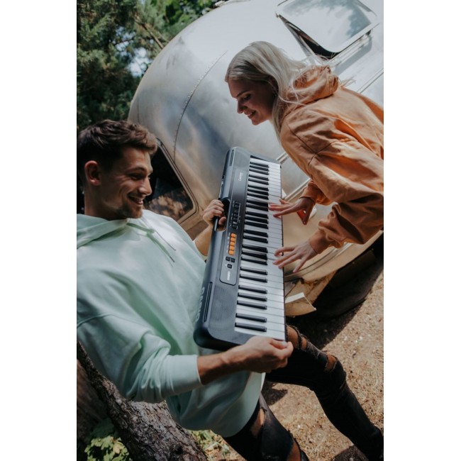 Casio CT-S100 digital piano 61 keys Black, White Casio CT-S100 digital piano 61 keys Black, White