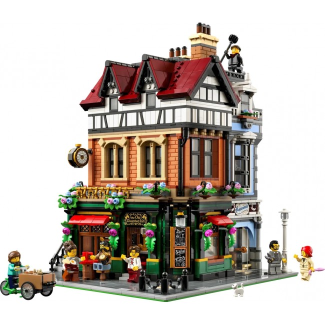 LEGO ICONS 10350 Tudor Corner LEGO ICONS 10350 Tudor Corner