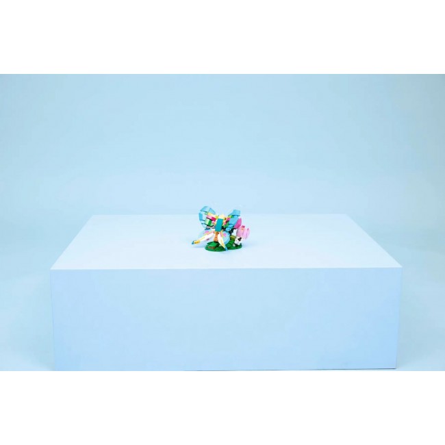 LEGO CREATOR 3 IN 1 31384 Wild Animals: Colorful Hummingbird