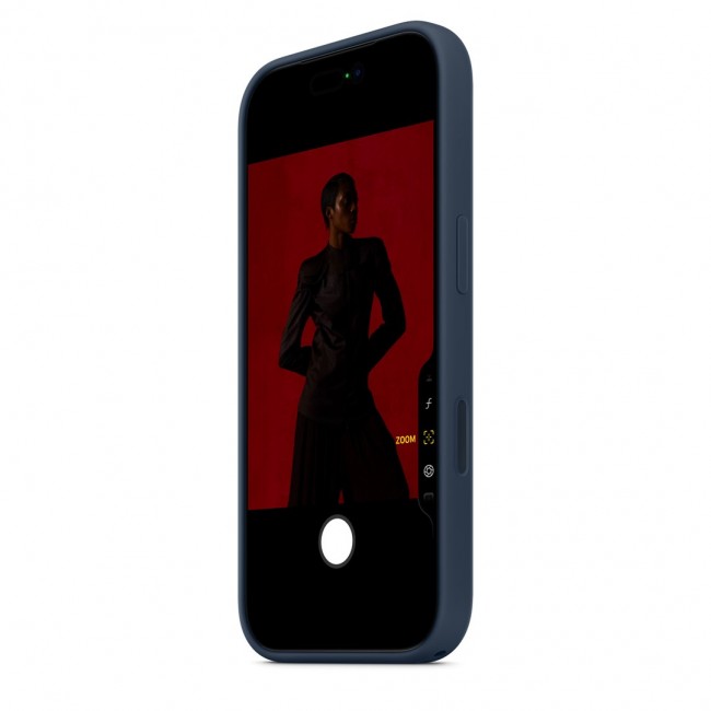 Apple iPhone 17 Pro Silicone Case with MagSafe Midnight