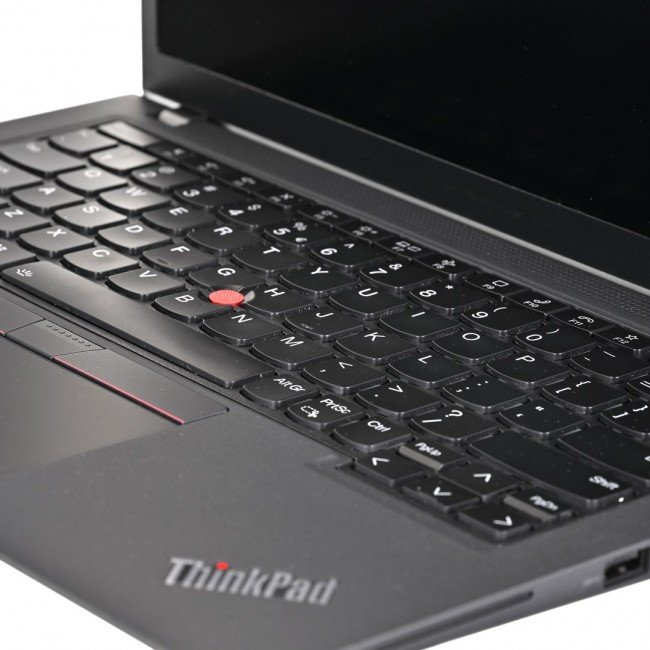 LENOVO ThinkPad X13 G2 i7-1185G7 16GB 256GB SSD 13,3 LENOVO ThinkPad X13 G2 i7-1185G7 16GB 256GB SSD 13,3