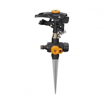 FISKARS OMNIDIRECTIONAL ON/OFF PULSE SPRINKLER ON A PIN