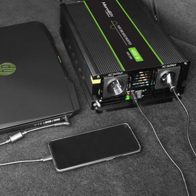 Qoltec Monolith power adapter/inverter Auto 4000 W Black Qoltec Monolith power adapter/inverter Auto 4000 W Black