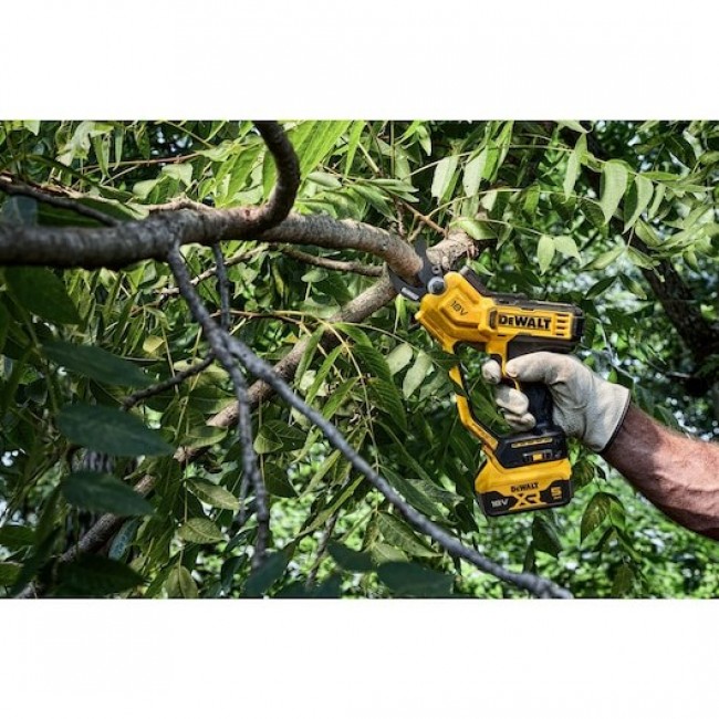 DEWALT SEKATOR 18V 1x5,0Ah DCMPP568P1 DEWALT SEKATOR 18V 1x5,0Ah DCMPP568P1
