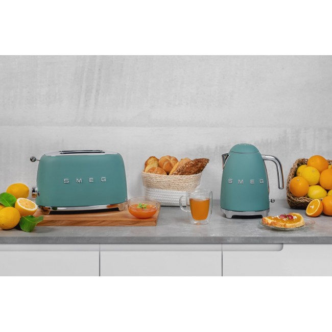 Smeg TSF01EGMEU toaster 6 2 slice(s) 950 W Chrome, Green