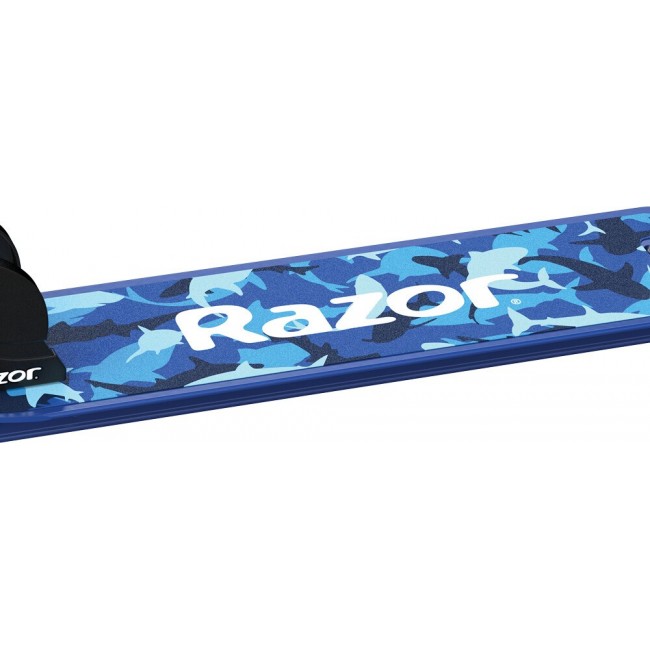 KICK SCOOTER Razor Model A Shark Camo (13010345) KICK SCOOTER Razor Model A Shark Camo (13010345)