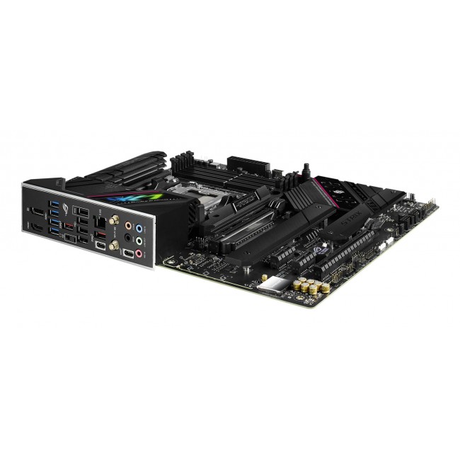 Asus | ROG STRIX B650E-F GAMING WIFI | Processor family AMD | Processor socket AM5 | DDR5 DIMM | Memory slots 4 | Supported hard disk drive interfaces SATA, M.2 | Number of SATA connectors 4 | Chipset AMD B650 | ATX