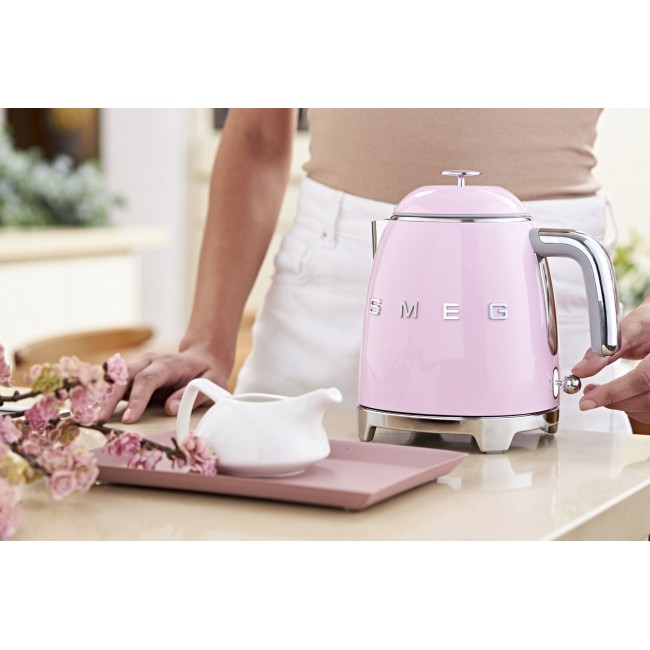 Smeg 50's Style Kettles KLF05PKEU Pink Smeg 50's Style Kettles KLF05PKEU Pink