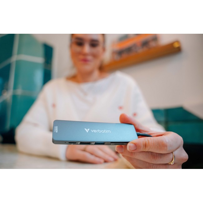 Verbatim USB-C Essentials Multiport Hub 6 ports: HDMI, USB-C PD, USB-A 3.2 Gen 1, USB-A, SD & microSD Verbatim USB-C Essentials Multiport Hub 6 ports: HDMI, USB-C PD, USB-A 3.2 Gen 1, USB-A, SD & microSD
