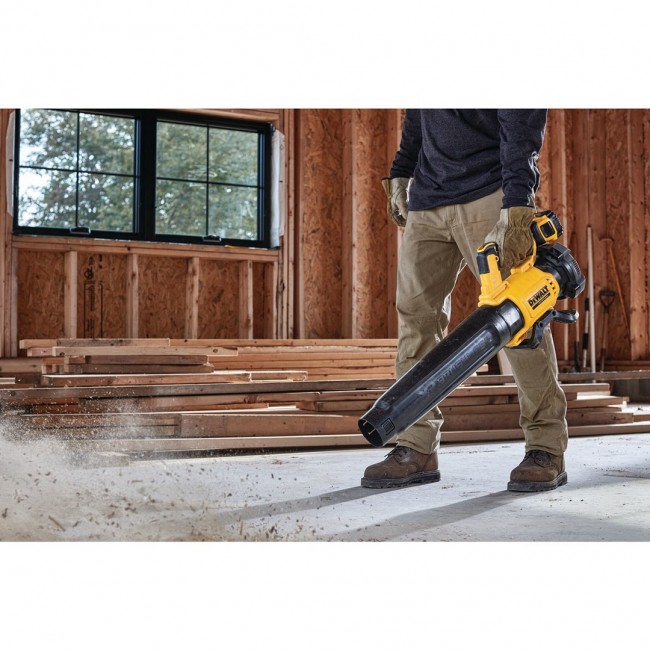 DEWALT. DMUCHAWA 18V XR DCMBL562N DEWALT. DMUCHAWA 18V XR DCMBL562N