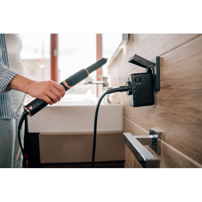 Verbatim Charge 'n' Travel 170W Universal Travel Adapter Black