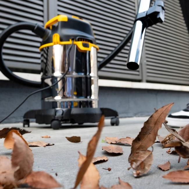 Vacuum cleaner STANLEY SXVC30XTDE Black, Stainless steel, Yellow 1600 W Vacuum cleaner STANLEY SXVC30XTDE Black, Stainless steel, Yellow 1600 W