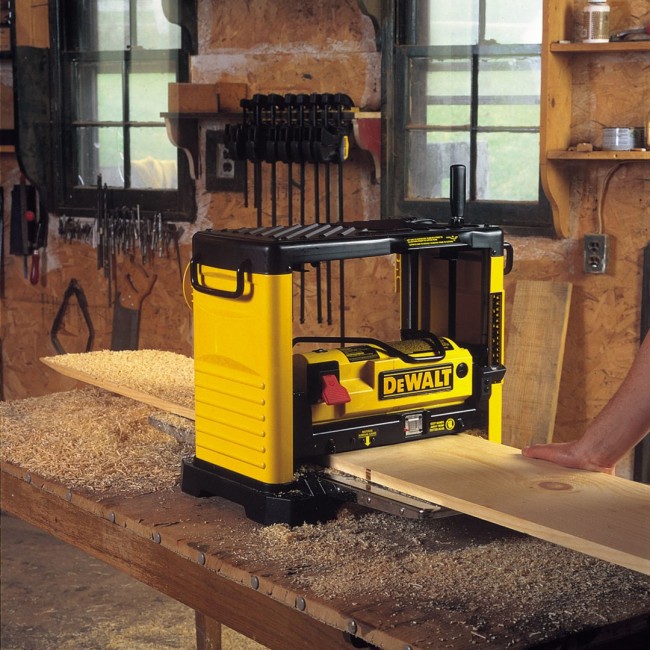 DeWALT DW733 benchtop/thickness planer 1800 W 10000 RPM DeWALT DW733 benchtop/thickness planer 1800 W 10000 RPM